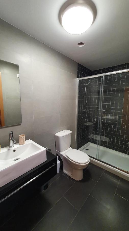 Modern 4 Double Bedroom Villa With Pool / Garden Valdovino Luaran gambar